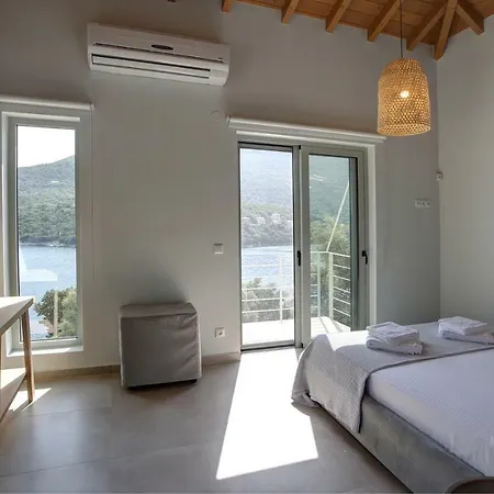 Villas Sea Breeze Villa *